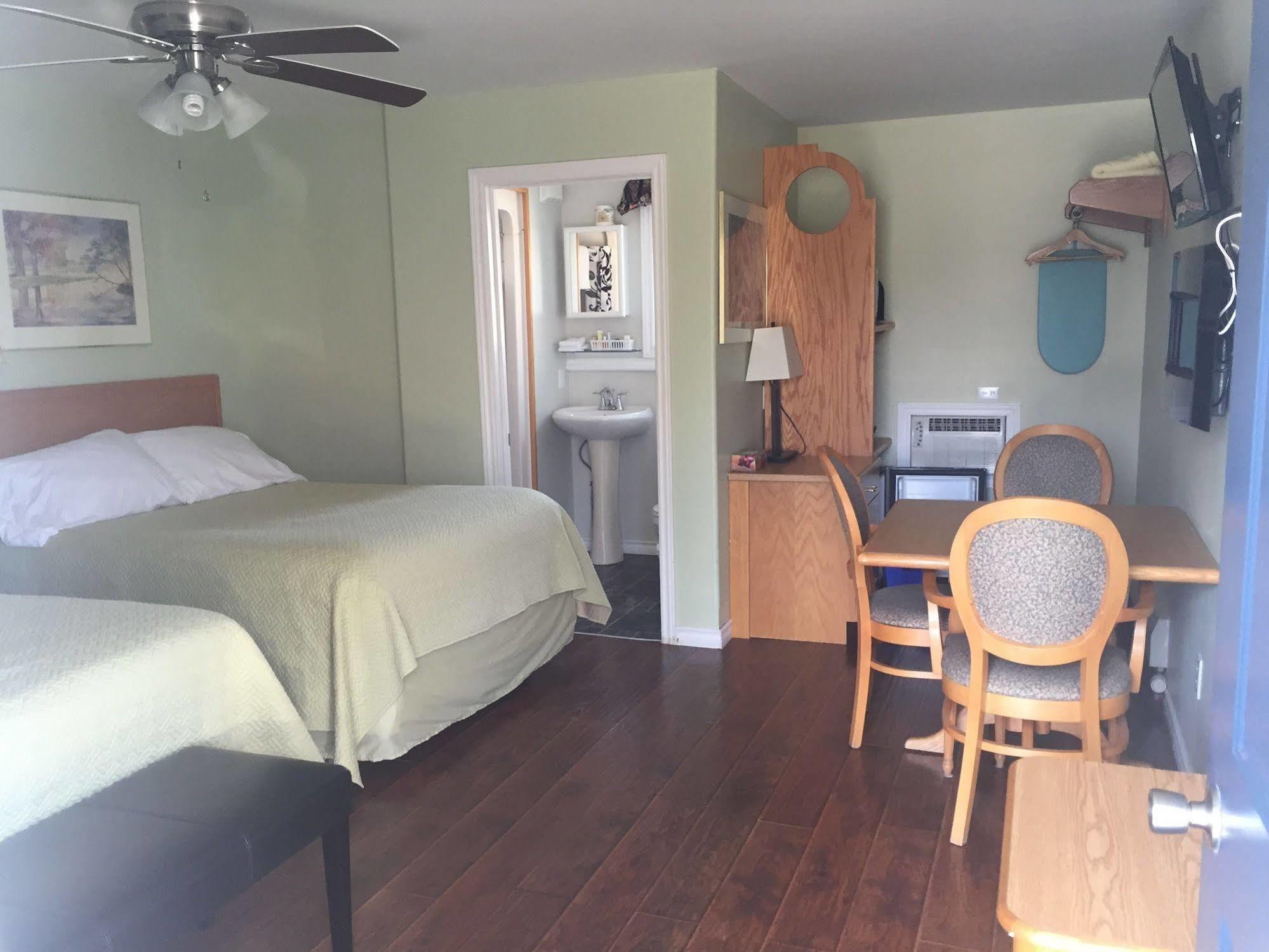 My Friends Inn Manitoulin Manitowaning Esterno foto