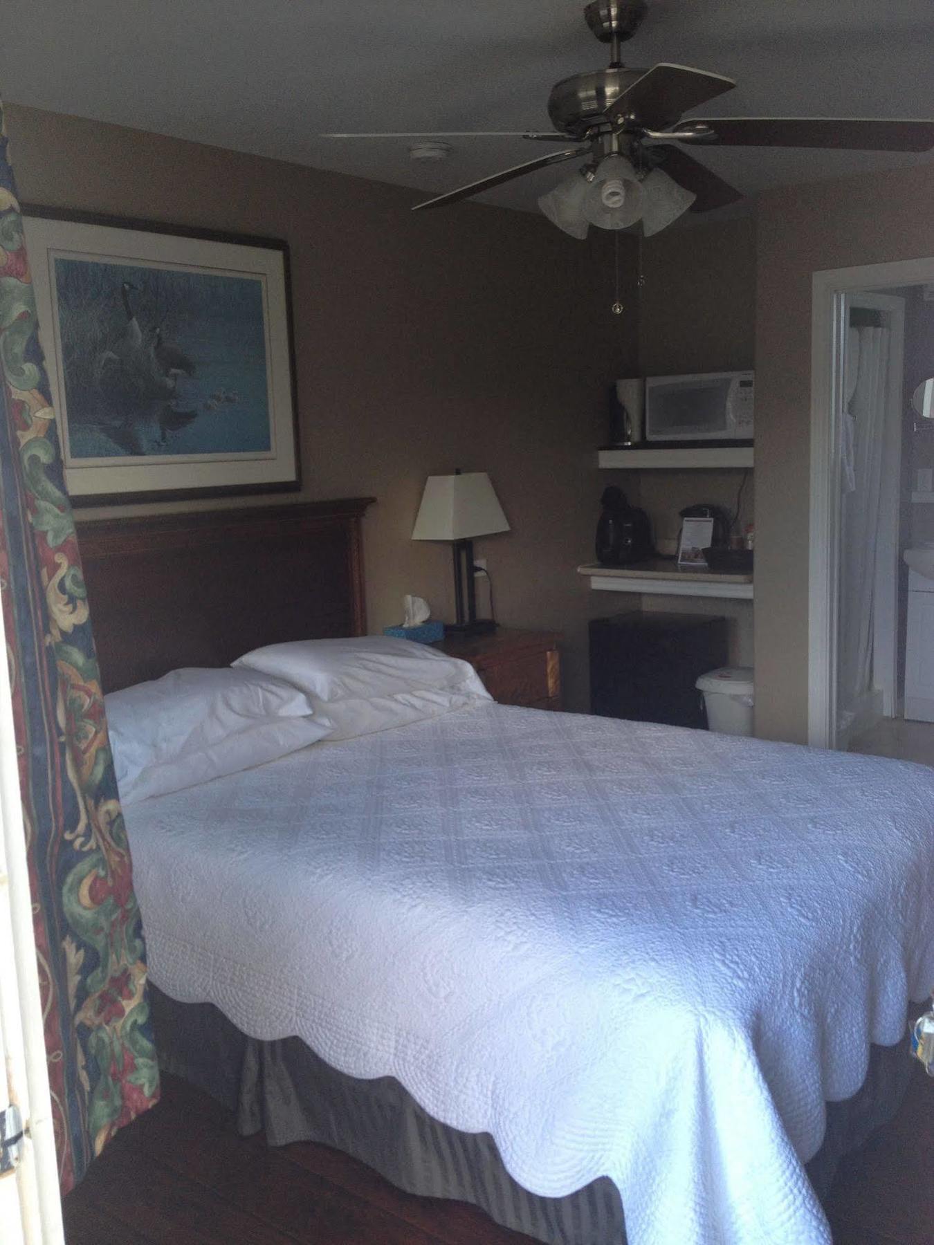 My Friends Inn Manitoulin Manitowaning Esterno foto
