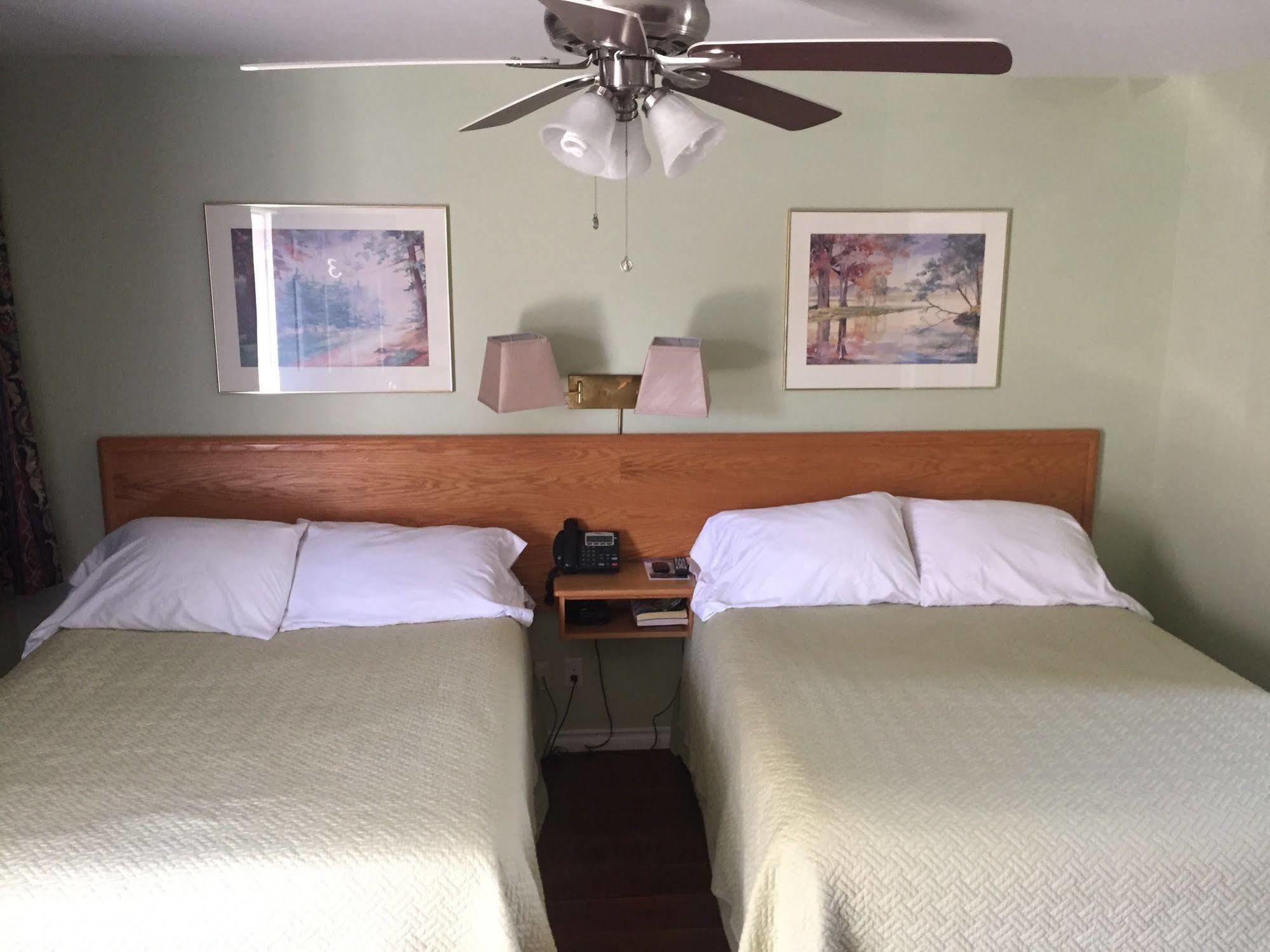 My Friends Inn Manitoulin Manitowaning Esterno foto